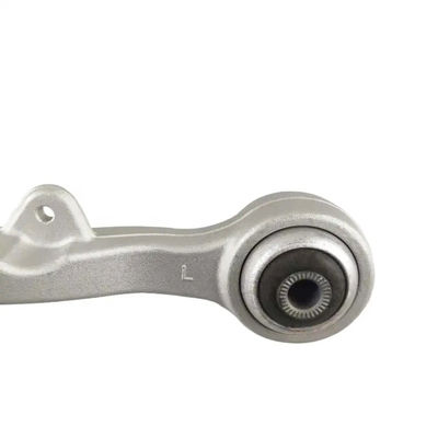 Brazo de control de automóvil de plata universal para BMW Serie 6/7 Colocación frontal inferior OEM 31126755835 31126777937